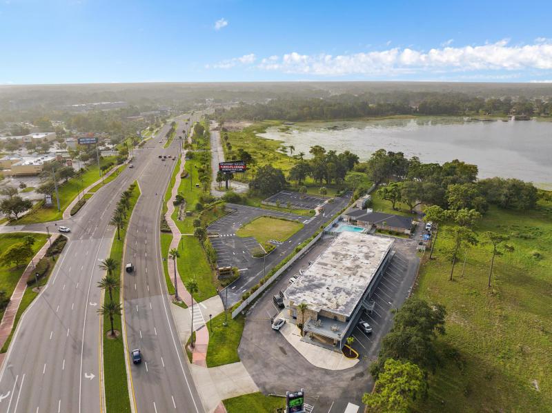 Commercial & Industrial Land Images 