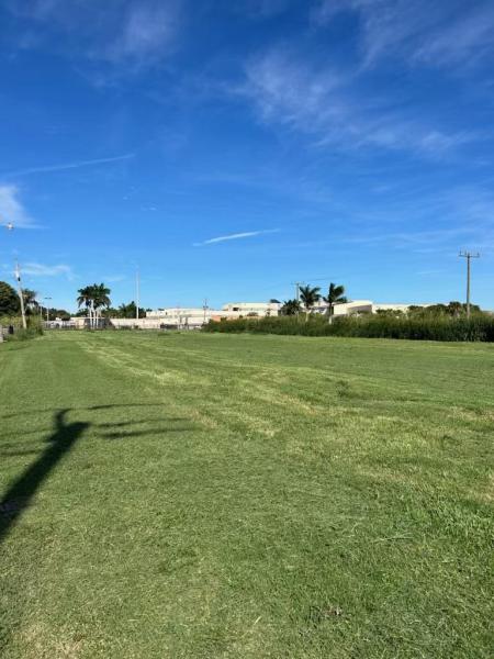  Commercial & Industrial Land Images 