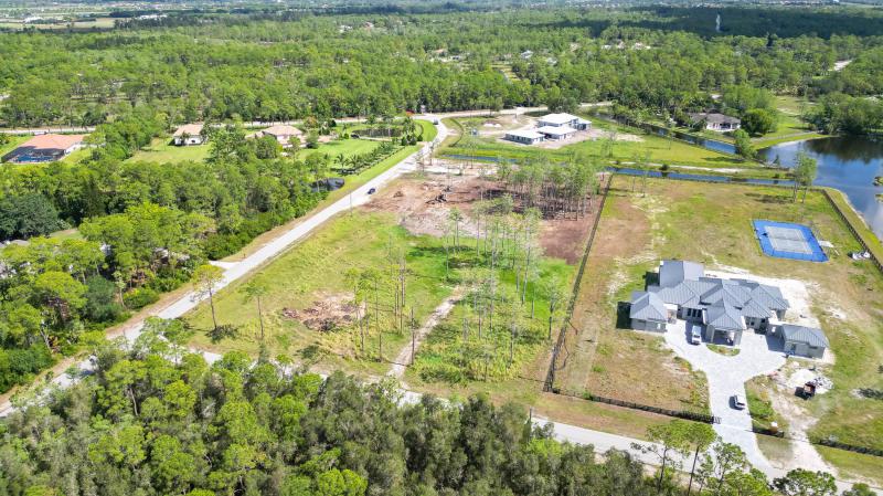  Commercial & Industrial Land Images 