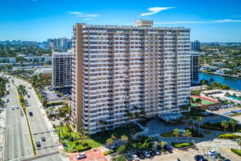  Condo & Townhome Photos