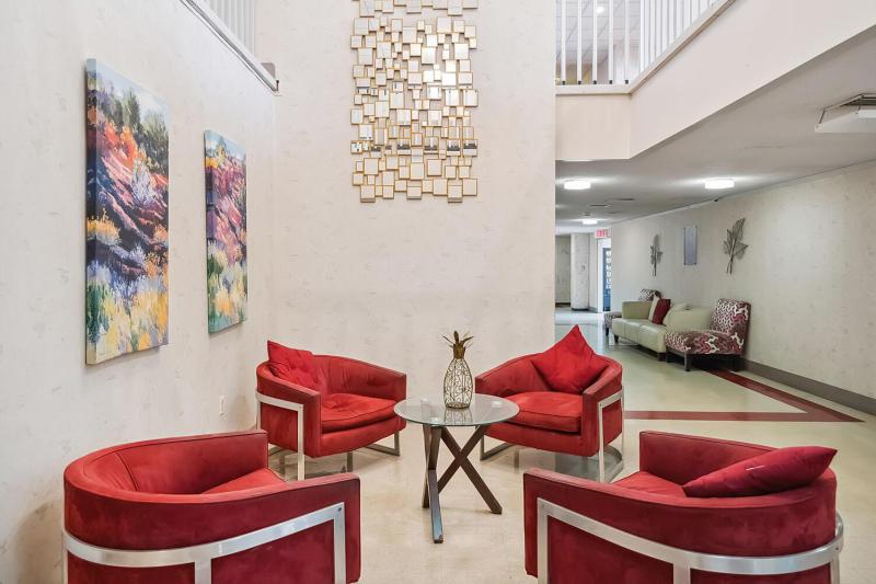  Condo & Townhome Photos