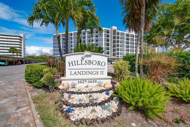  Condo & Townhome Photos