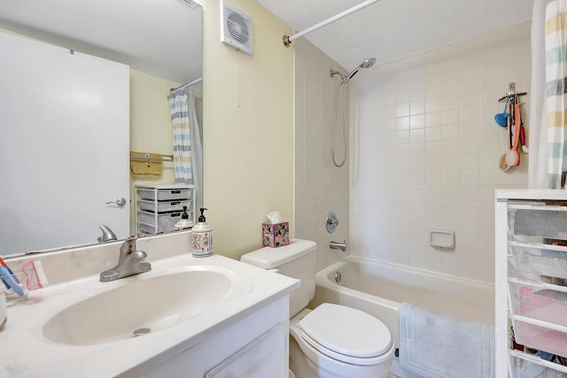  Condo & Townhome Photos