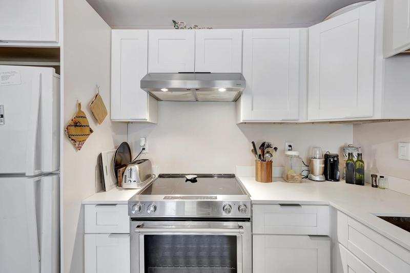  Condo & Townhome Photos