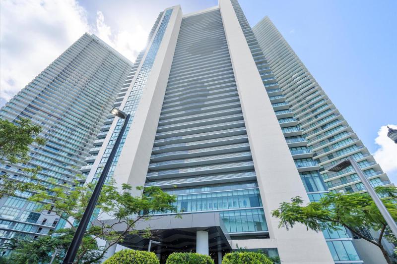  Condo & Townhome Photos