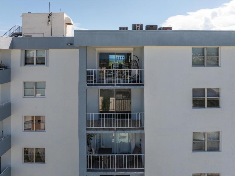  Condo & Townhome Photos