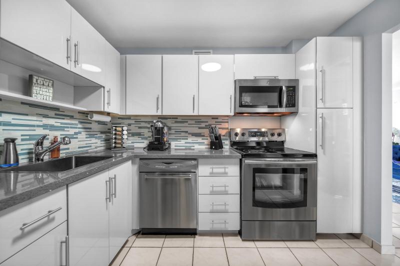  Condo & Townhome Photos