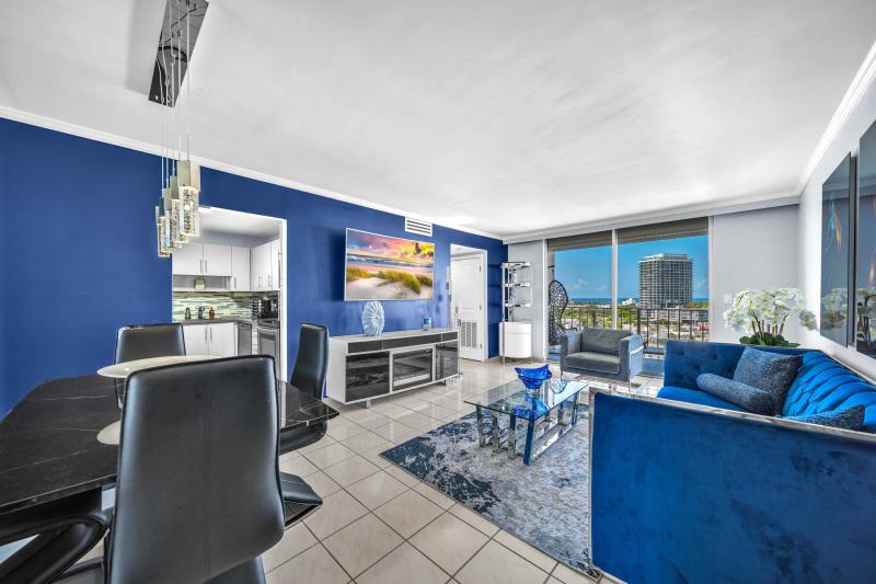  Condo & Townhome Photos