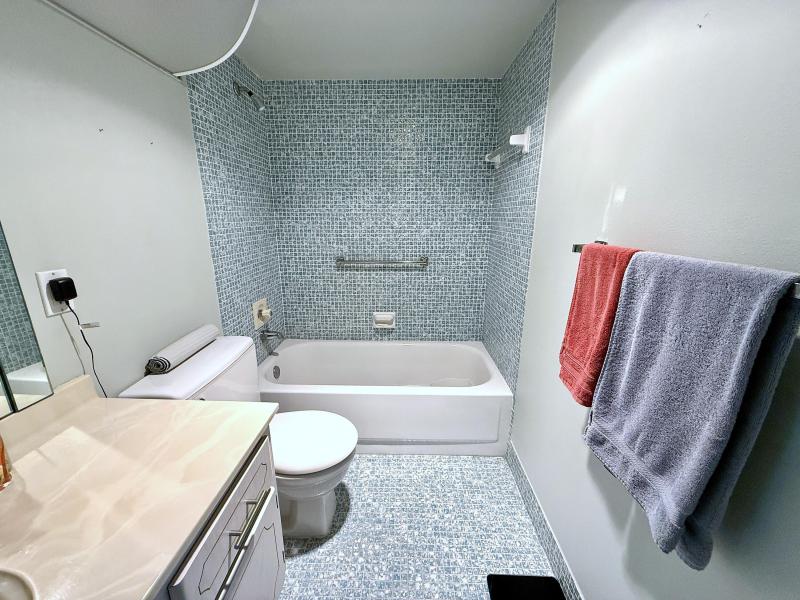  Condo & Townhome Photos