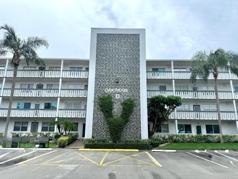  Condo & Townhome Photos