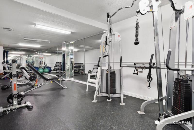  Condo & Townhome Photos