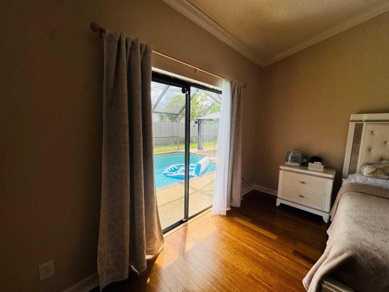  Single Family Homes Photo 12:  Lauderhill,  FL 33351