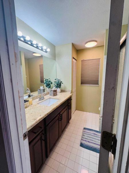  Single Family Homes Photo 14:  Lauderhill,  FL 33351