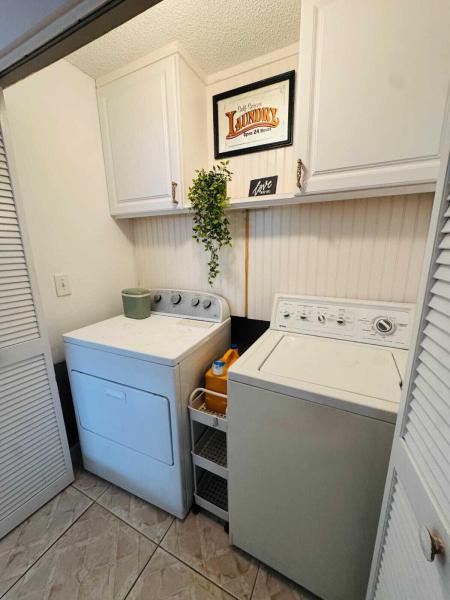  Single Family Homes Photo 16:  Lauderhill,  FL 33351