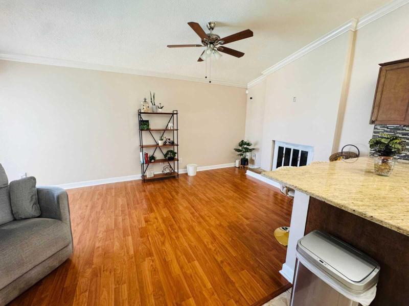  Single Family Homes Photo 6:  Lauderhill,  FL 33351