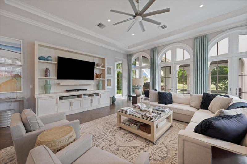  Single Family Homes Photo 11:  Wellington,  FL 33414