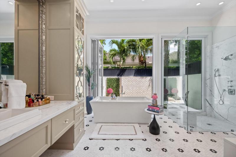  Single Family Homes Photo 18:  Wellington,  FL 33414