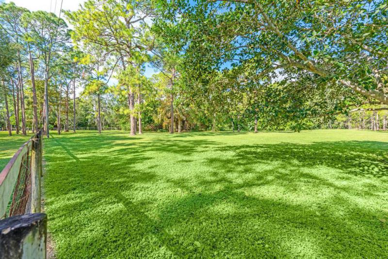  Commercial & Industrial Land Images 