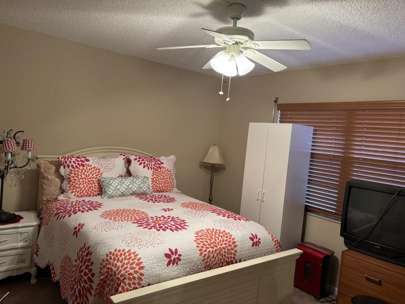  Condo & Townhome Photos