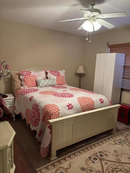  Condo & Townhome Photos