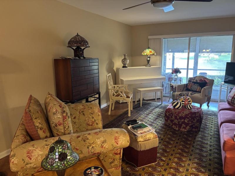  Condo & Townhome Photos