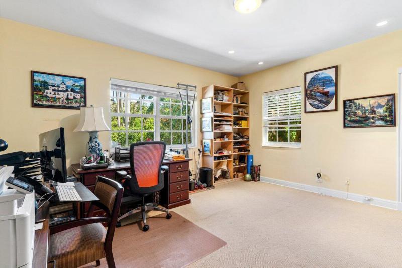  Single Family Homes Photo 10:  Palm Beach,  FL 33480
