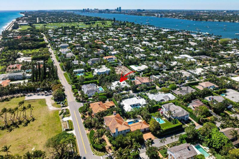  Single Family Homes Photo 17:  Palm Beach,  FL 33480