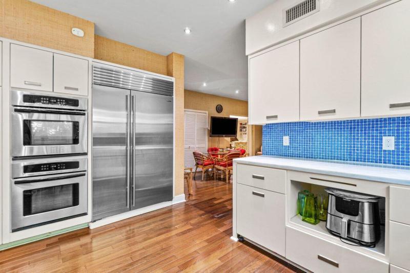  Single Family Homes Photo 7:  Palm Beach,  FL 33480