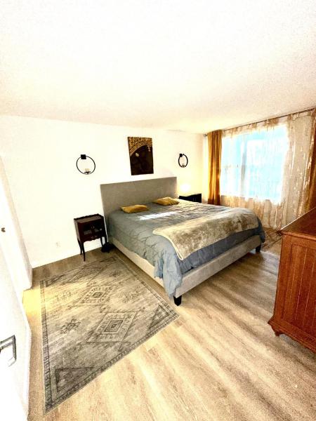  Condo & Townhome Photos