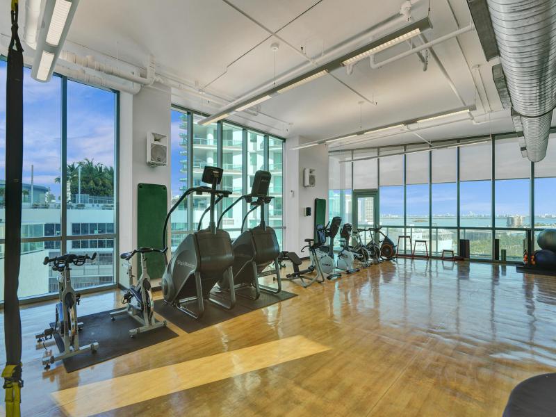  Condo & Townhome Photos