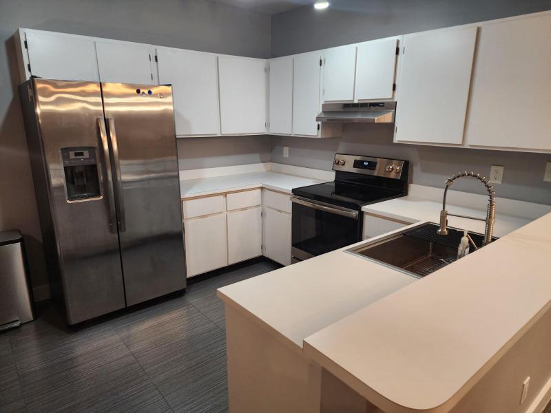  Condo & Townhome Photos