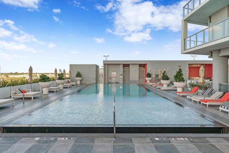  Condo & Townhome Photos