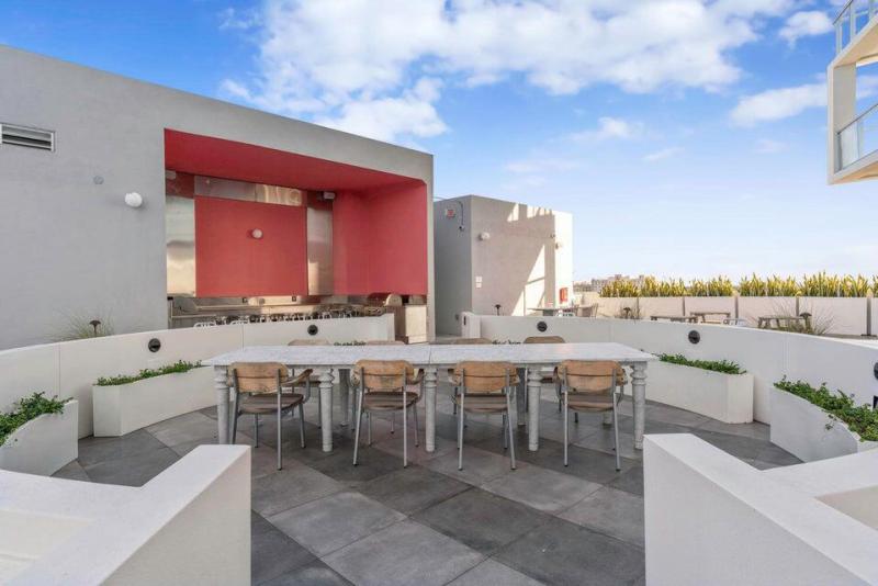  Condo & Townhome Photos