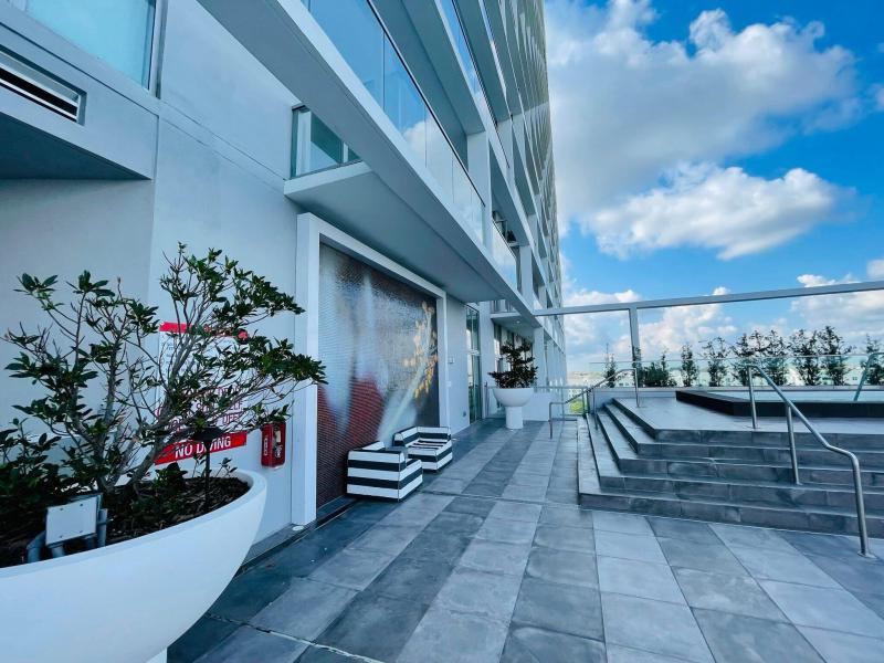  Condo & Townhome Photos