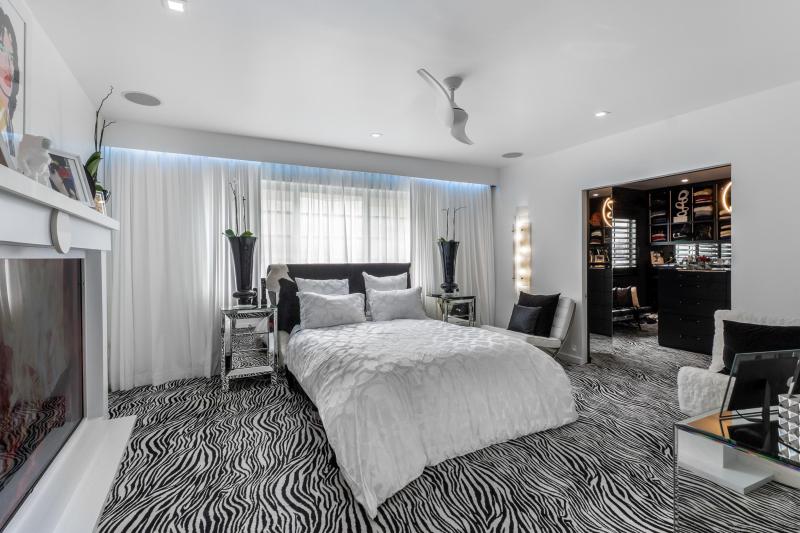  Condo & Townhome Photos