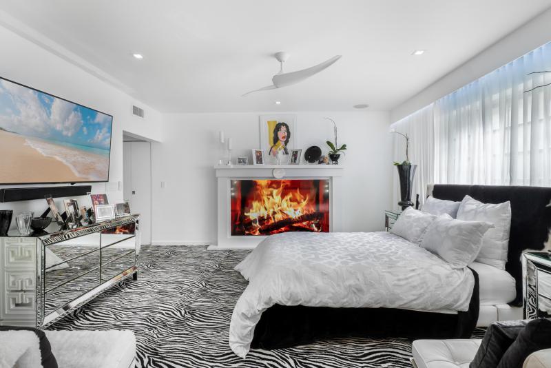  Condo & Townhome Photos