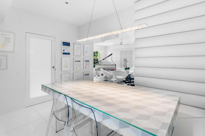  Condo & Townhome Photos
