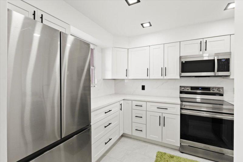  Condo & Townhome Photos