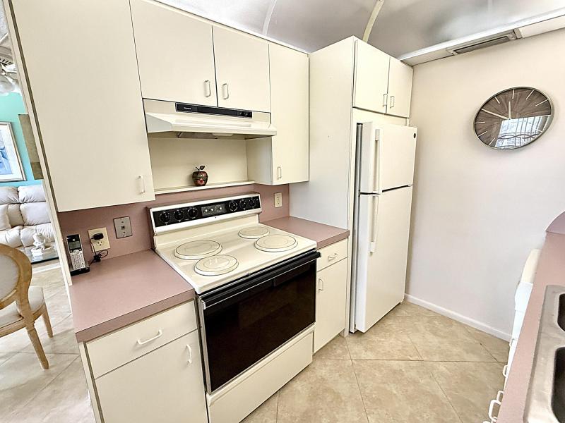  Condo & Townhome Photos