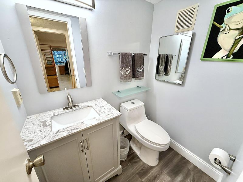  Condo & Townhome Photos