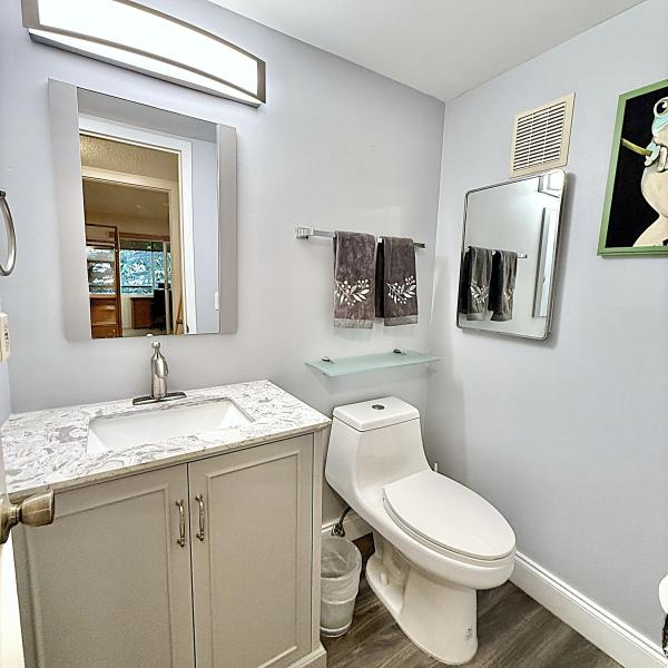  Condo & Townhome Photos