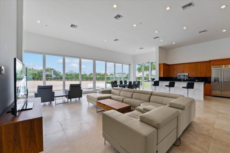  Single Family Homes Photo 20:  Wellington,  FL 33414
