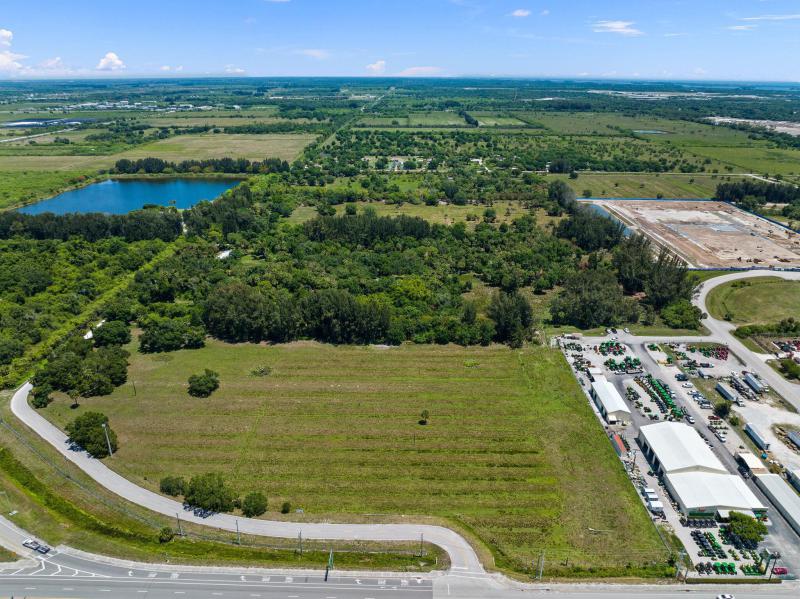  Commercial & Industrial Land Images 