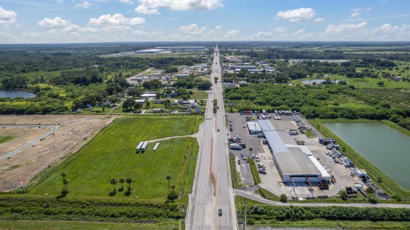  Commercial & Industrial Land Images 