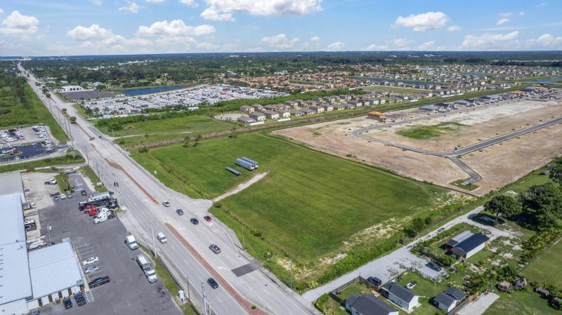  Commercial & Industrial Land Images 