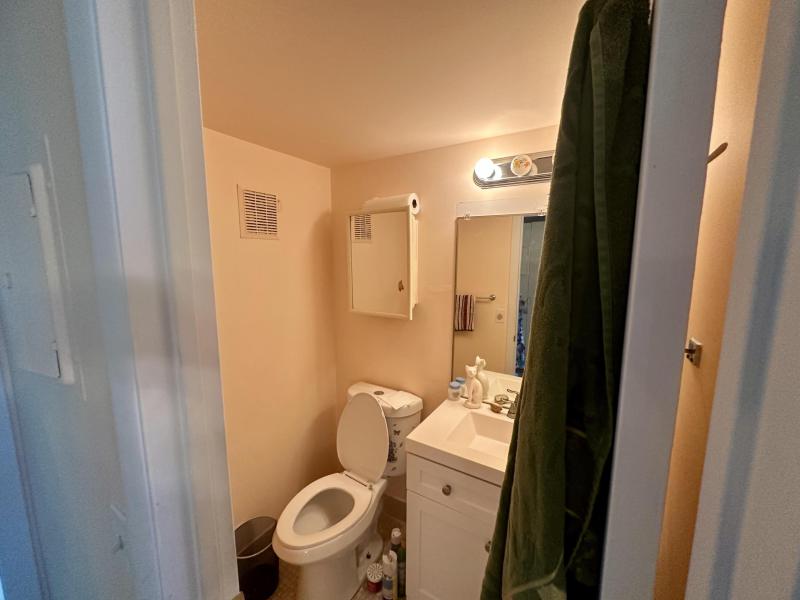  Condo & Townhome Photos