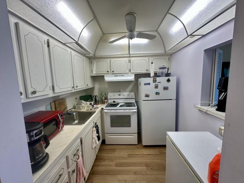  Condo & Townhome Photos