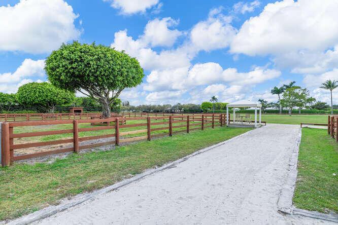  Single Family Homes Photo 12:  Wellington,  FL 33414