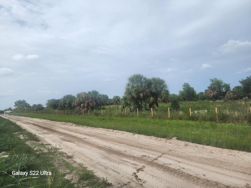  Commercial & Industrial Land Images 