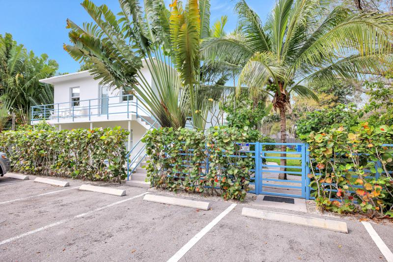 Duplex, Triplex and Fourplex Images